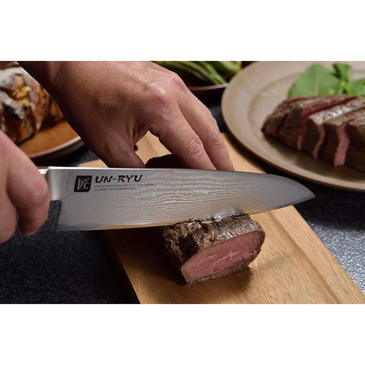Un-Ryu VG-10 Gyuto Knife 210 mm | 33‑Layer, Damuscus steel-4